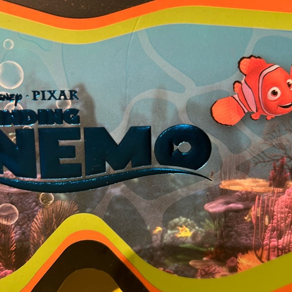 Disney Pixar Finding Nemo x Makeup Revolution P.Sherman Makeup Palette New - Picture 2 of 6